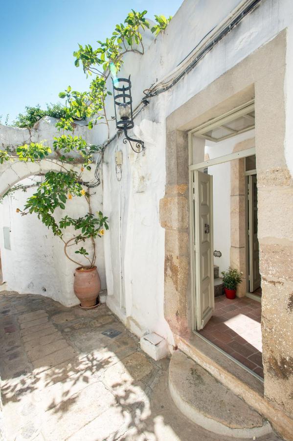 Patmos Traditional House Chora Near The Monastery Exterior foto